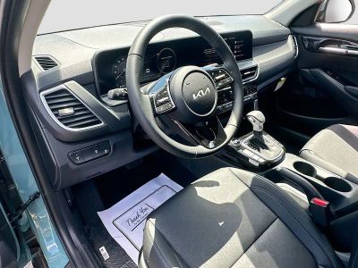 2026 Kia Seltos — photo 9 view