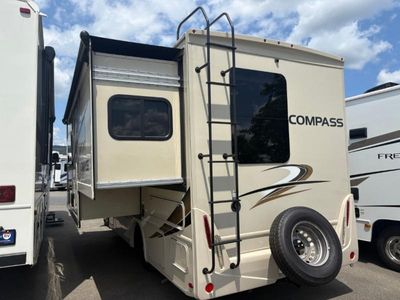 2019 Thor Motor Coach Compass - Photo 3