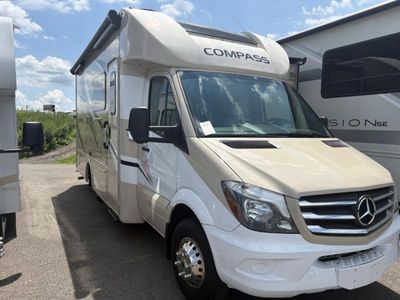 2019 Thor Motor Coach Compass - Photo 1