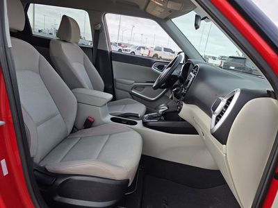 2022 Kia Soul - Photo 24