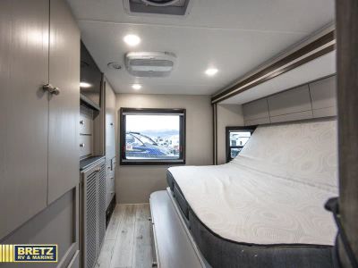 2025 Coachmen RV Entourage - Photo 34