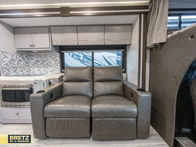 2025 Coachmen RV Entourage - Photo 32