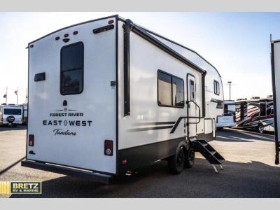 2026 EAST TO WEST Tandara - Photo 3
