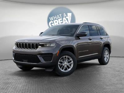 2026 Jeep Grand Cherokee — side profile view