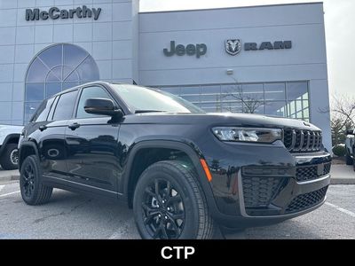 2026 Jeep Grand Cherokee WLJH74 — front three-quarter view