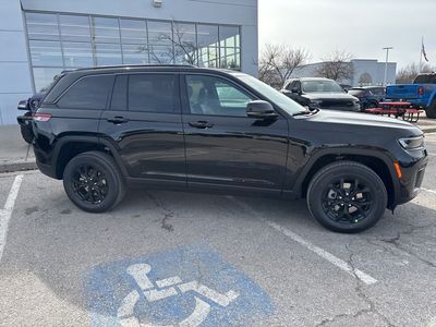2026 Jeep Grand Cherokee — photo 37 view