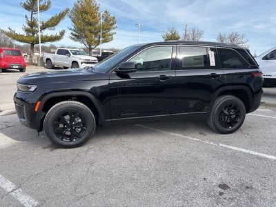 2026 Jeep Grand Cherokee — photo 16 view