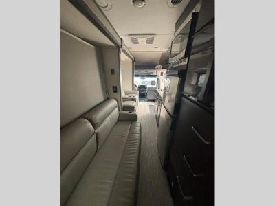 2021 Tiffin Motorhomes Wayfarer - Photo 16