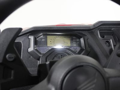 2025 Honda Pioneer 1000 Deluxe - Photo 12