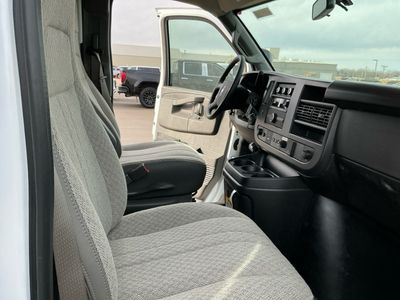 2025 Chevrolet Express Commercial Cutaway - Photo 10
