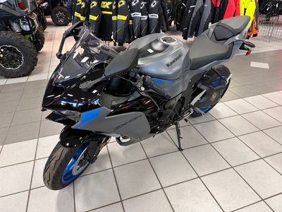 2026 Kawasaki Ninja ZX-6R ABS - Photo 2