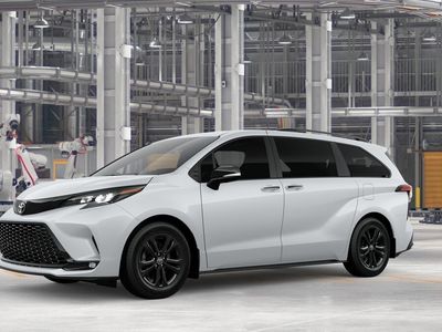2026 Toyota Sienna — side profile view