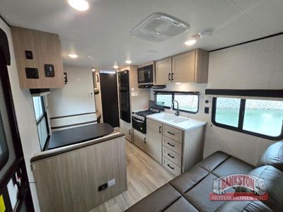2026 Prowler 2600BH - Photo 8