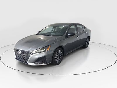 2025 Nissan Altima - Photo 3
