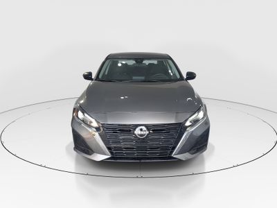 2025 Nissan Altima - Photo 2