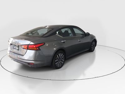 2025 Nissan Altima - Photo 7