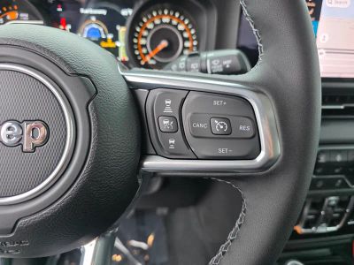2026 Jeep Wrangler — photo 18 view