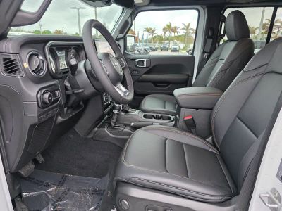 2026 Jeep Wrangler — photo 12 view