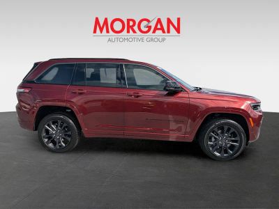 2026 Jeep Grand Cherokee — side profile view