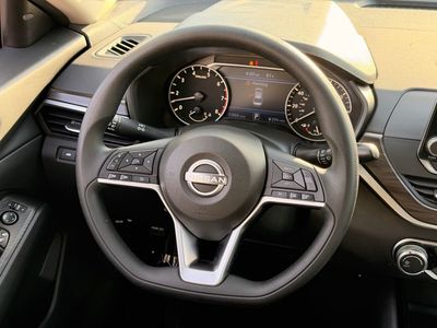 2024 Nissan Altima 2.5 SV - Photo 19