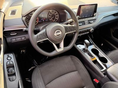 2024 Nissan Altima 2.5 SV - Photo 22