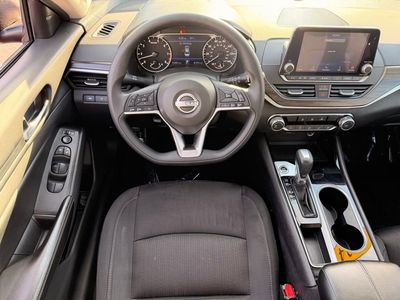 2024 Nissan Altima 2.5 SV - Photo 16
