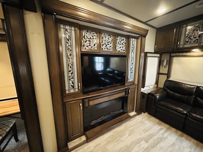 2018 Grand Design SOLITUDE - Photo 15