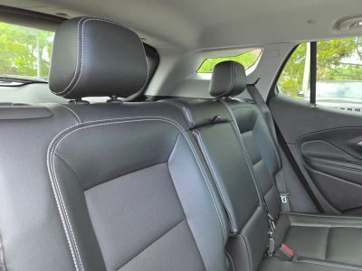 2024 GMC Terrain — photo 14 view