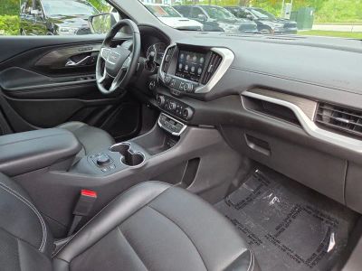 2024 GMC Terrain — photo 9 view