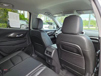 2024 GMC Terrain — photo 12 view