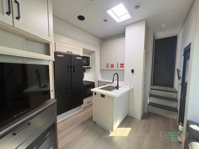 2026 Grand Design Momentum G-Class - Photo 7