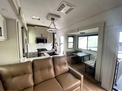 2026 Grand Solitude - Photo 16