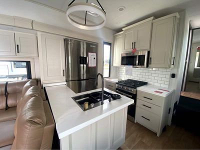 2026 Grand Solitude - Photo 18