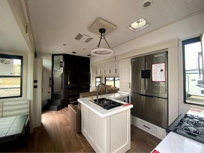 2026 Grand Solitude - Photo 14