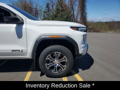 2024 GMC Canyon - Photo 9