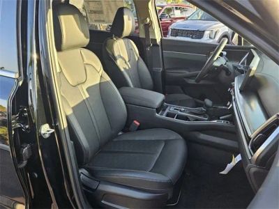 2025 Kia Sorento — photo 12 view