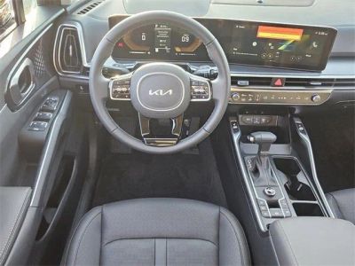 2025 Kia Sorento — engine compartment view