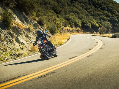 2025 Kawasaki Vulcan 900 Custom - Photo 20