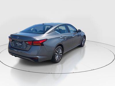 2025 Nissan Altima — photo 7 view