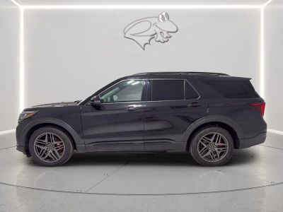 2025 Ford Explorer — side profile view