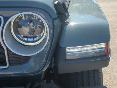 2026 Jeep Wrangler — photo 10 view