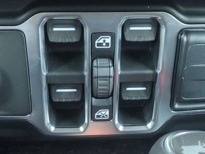 2026 Jeep Wrangler — photo 26 view
