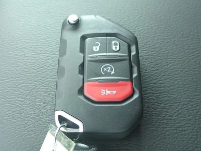 2026 Jeep Wrangler — photo 32 view