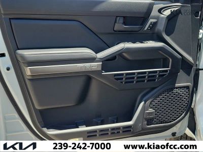 2025 Toyota 4Runner — photo 26 view