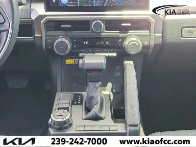 2025 Toyota 4Runner — photo 22 view