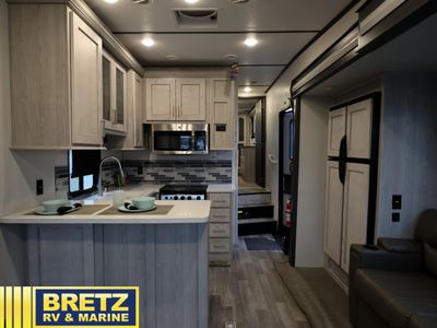 2022 Keystone RV Montana High Country - Photo 13