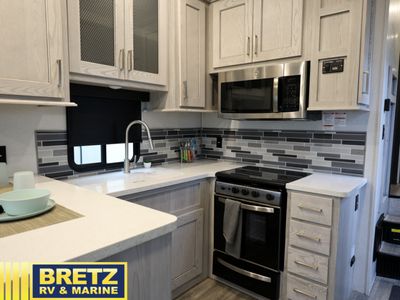 2022 Keystone RV Montana High Country - Photo 15