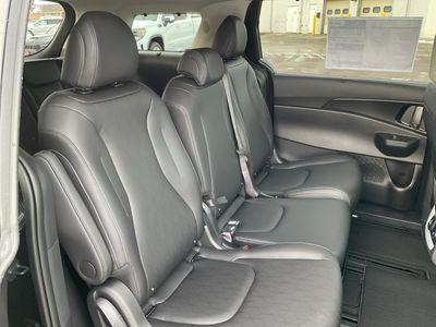 2026 Kia Carnival Hybrid - Photo 8