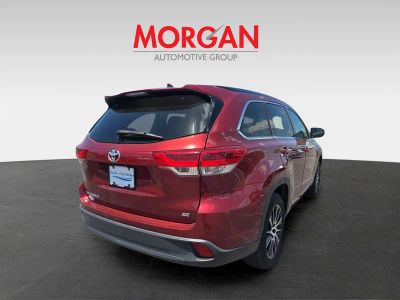 2018 Toyota Highlander — interior view