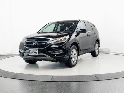 2015 Honda CR-V — rear three-quarter view